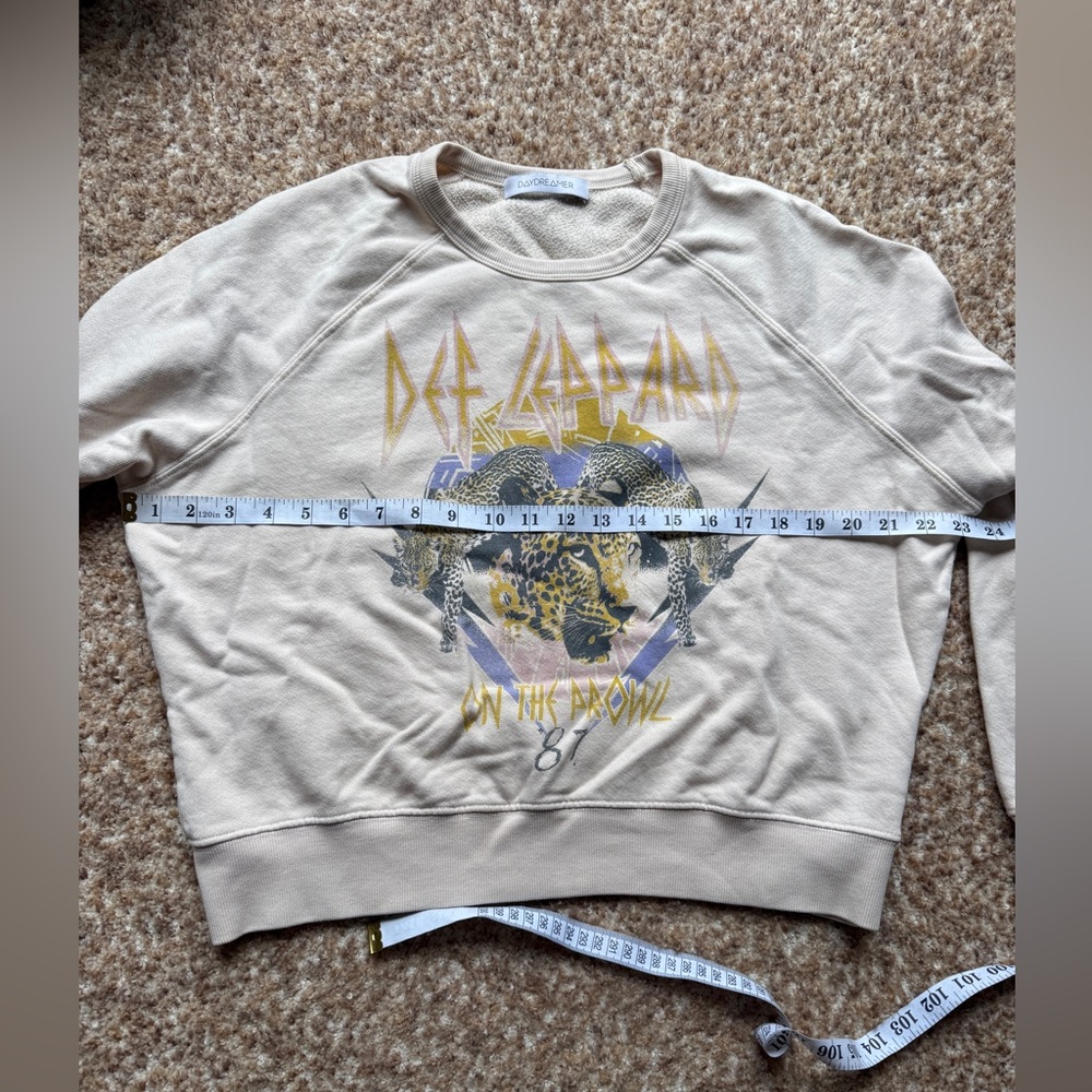 DayDreamer Def Leppard Graphic Crew Sweatshirt - size Xsmall - Picture 5 of 6